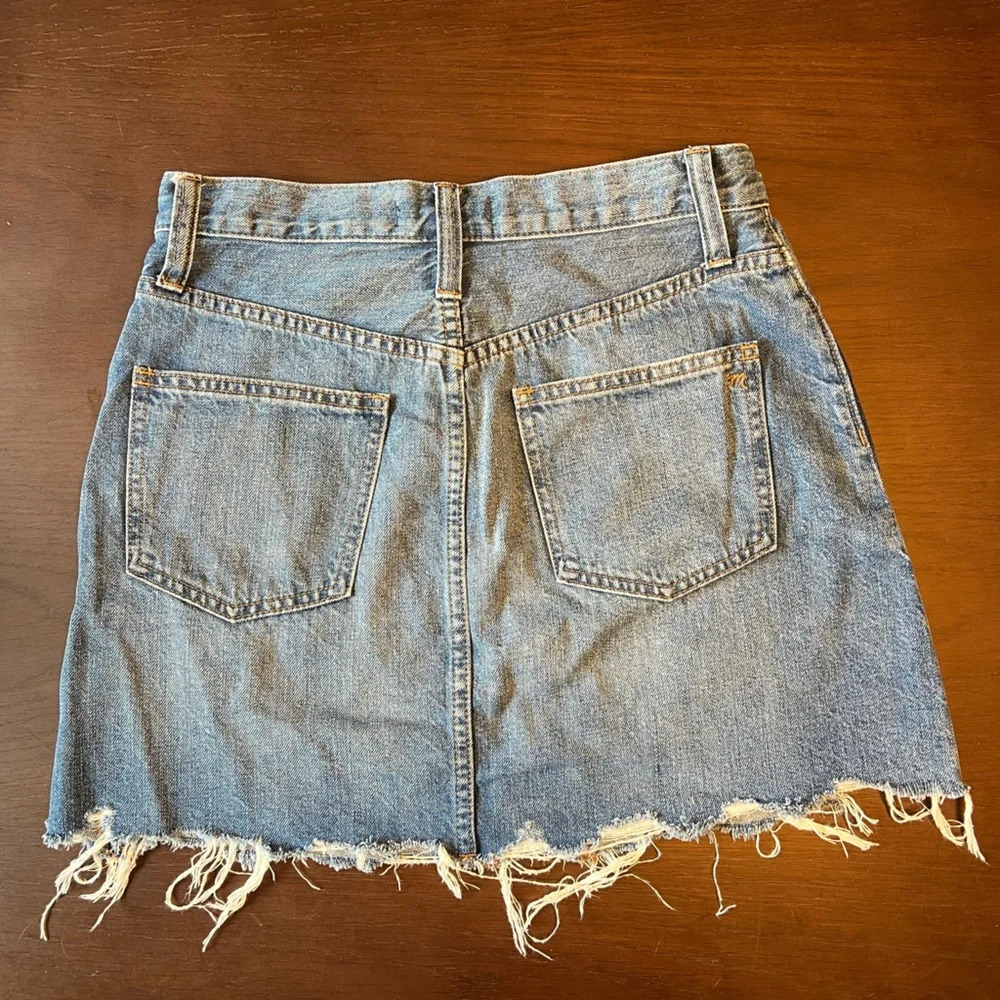 Madewell Rigid Demin A Line mini skirt. Size 27. - Picture 8 of 8